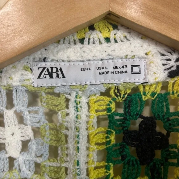 Zara Men's Colorful Crochet Button Down Shirt - Picture 4 of 6